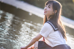 爱上海同城交友：Night Shanghai, where you can release the self you cannot show during the day