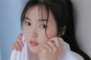 爱上海同城论坛：Encountering the Night When Thoughts and Emotions Interweave
